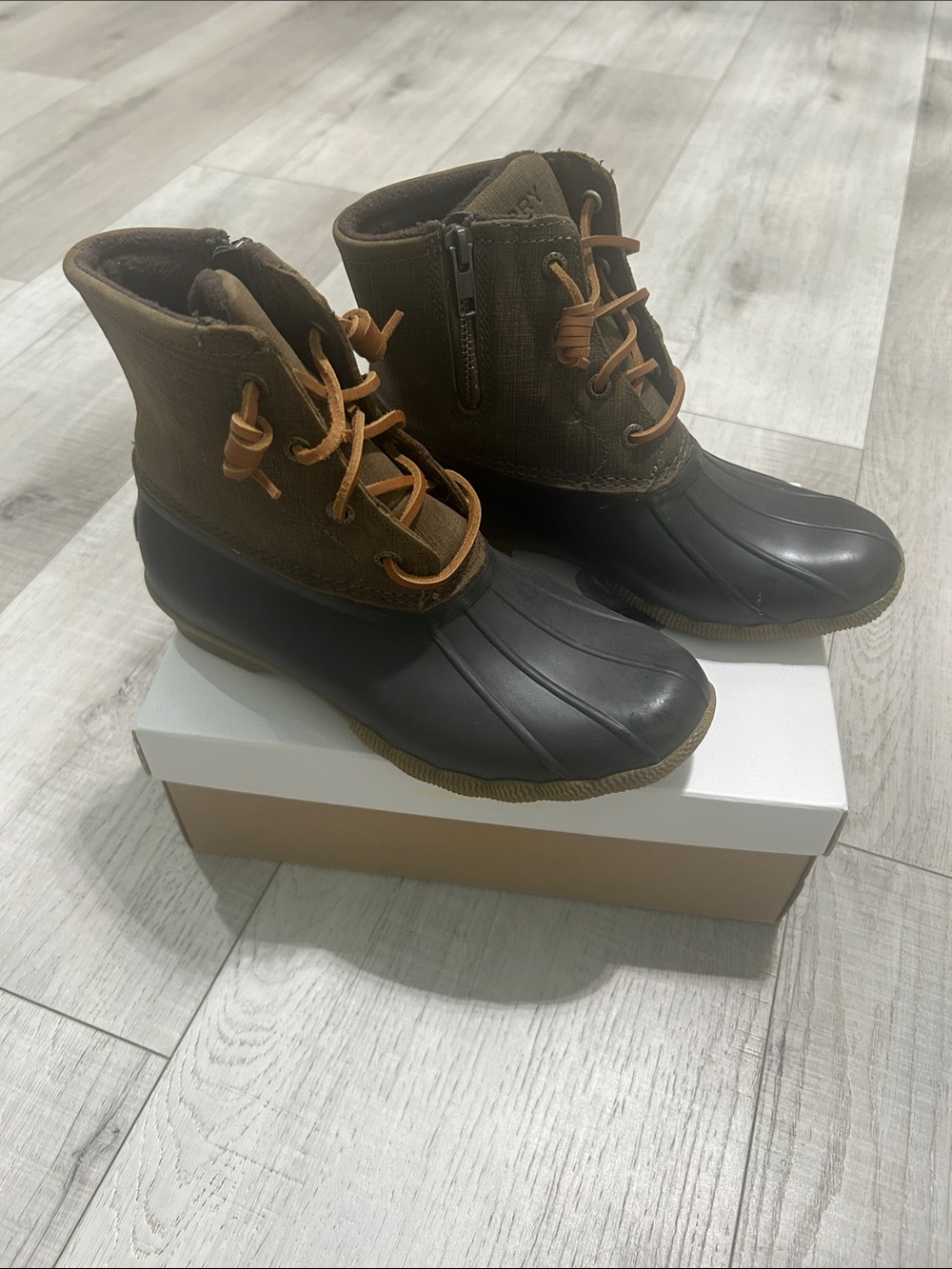Sperry Brown and Tan Lace-Up Women's Boot